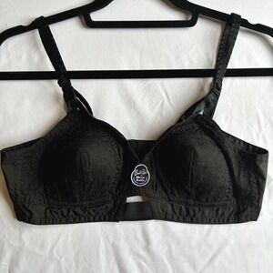 NWT 1960's Vintage Pin Up Bra 'Bien Jolie Build Up' Black Lace Retro Bullet Bra
